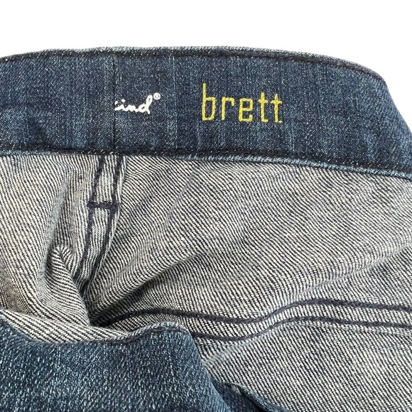 7 FOR ALL MANKIND MEDIUM BLUE BRETT SQUIGGLE BOOTCUT JEANS - Picture 10 of 13